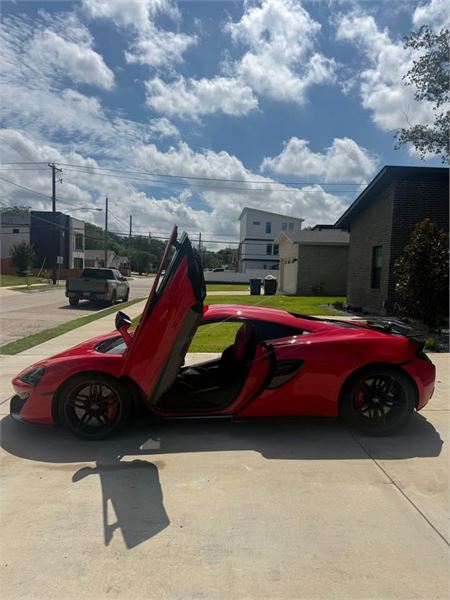 2017 McLaren 570S in Vermillion Red - exterior photo 4