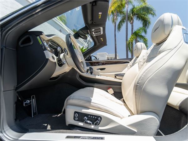 2023 Bentley Continental GTC Speed in Onyx - interior photo 21