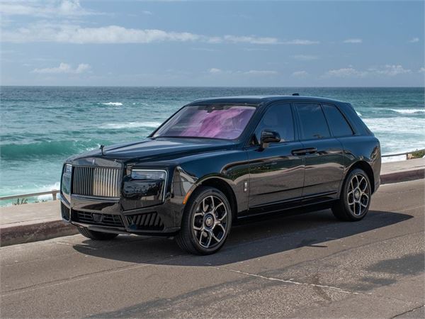 2025 Rolls-Royce Cullinan Black Badge in Black - exterior photo 2