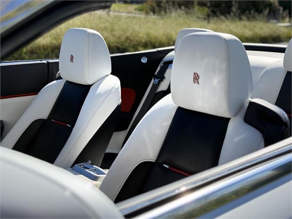 2018 Rolls-Royce Dawn Inspired By Fashion in Andalusian White - interior photo 20