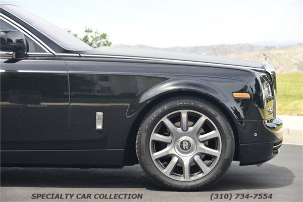 2017 Rolls-Royce Phantom EWB in Black - exterior photo 9
