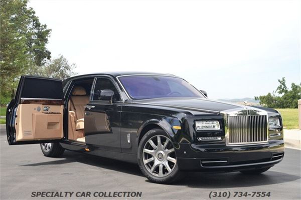 2017 Rolls-Royce Phantom EWB in Black - exterior photo 6