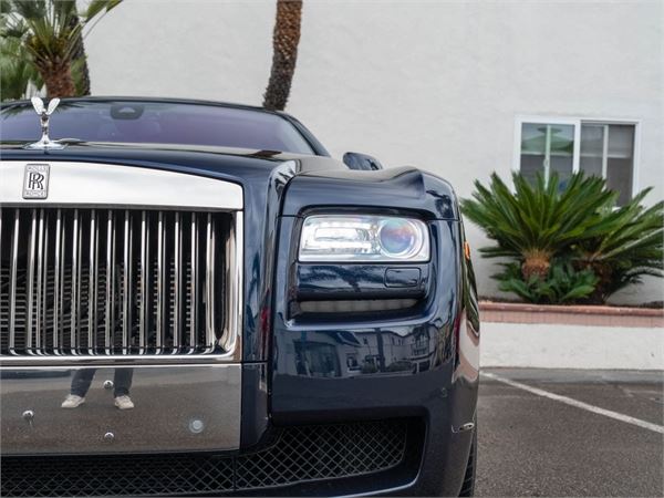 2013 Rolls-Royce Ghost in Midnight Sapphire - exterior photo 5