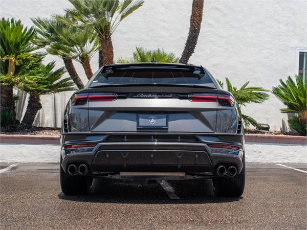 2024 Lamborghini Urus Performante in Grigio Keres Metallic - exterior photo 5