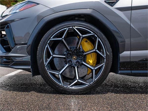 2024 Lamborghini Urus Performante in Grigio Keres Metallic - exterior photo 7