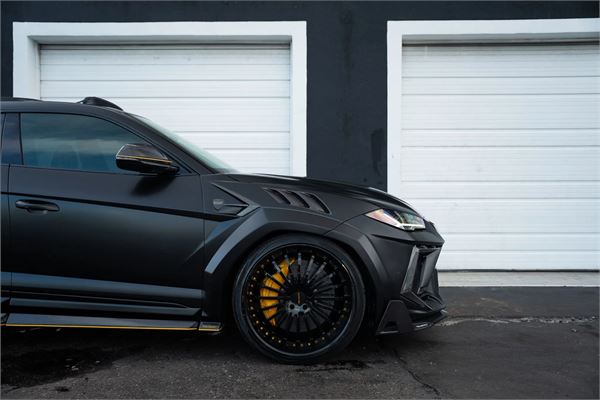 2021 Lamborghini Urus Mansory in Black - exterior photo 9