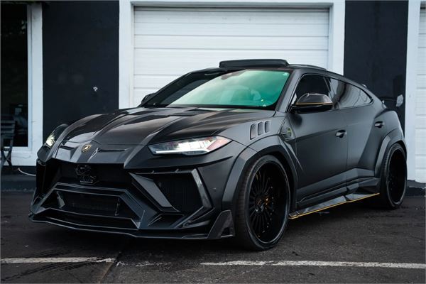 2021 Lamborghini Urus Mansory in Black - exterior photo 3