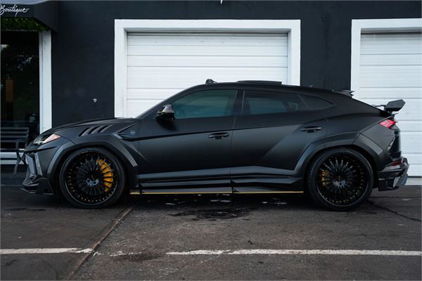 2021 Lamborghini Urus Mansory in Black - exterior photo 10