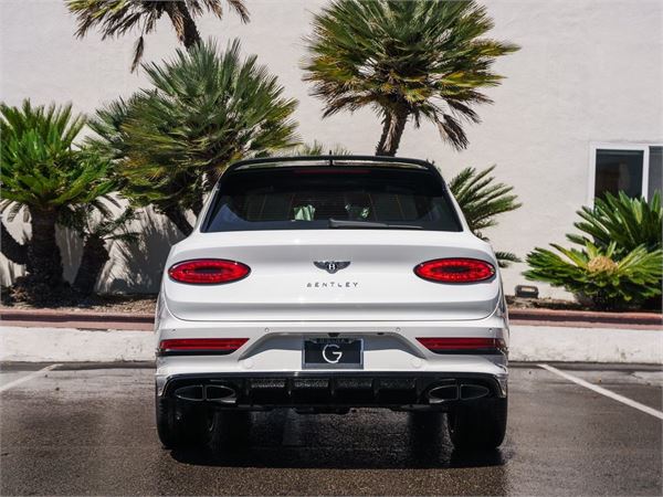 2025 Bentley Bentayga EWB in Glacier White - exterior photo 5