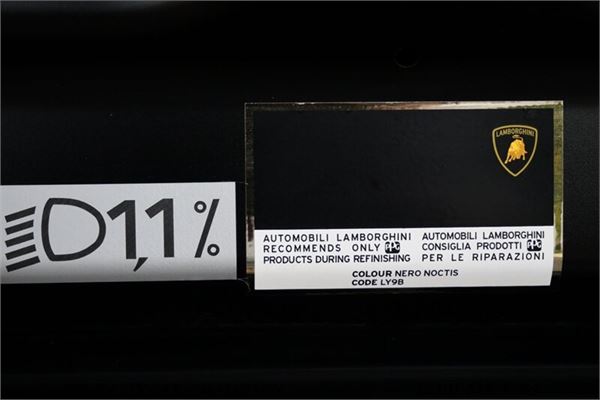 2017 Lamborghini Huracan Spyder in Nero Noctis - detail photo 21