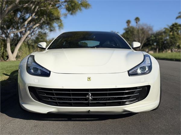 2017 Ferrari GTC4 Lusso in Bianco Italia - exterior photo 11