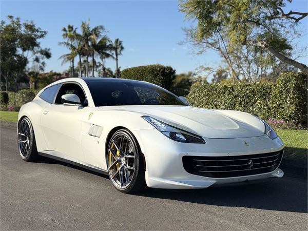 2017 Ferrari GTC4 Lusso in Bianco Italia - exterior photo 10