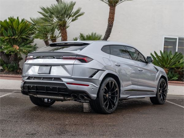 2024 Lamborghini Urus S in Grigio Nimbus Metallic - exterior photo 4