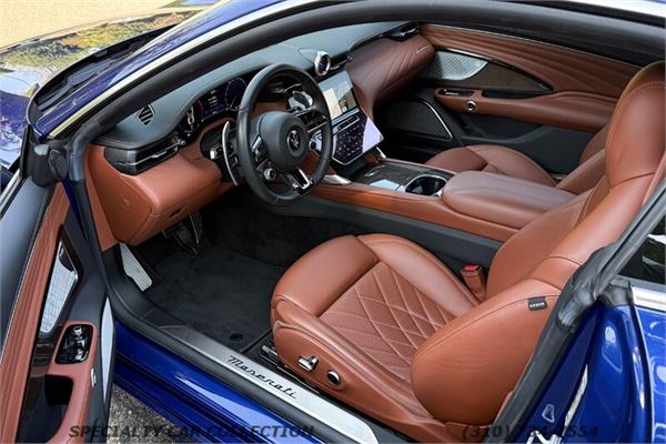 2024 Maserati GranTurismo in Blu Emozione - interior photo 16