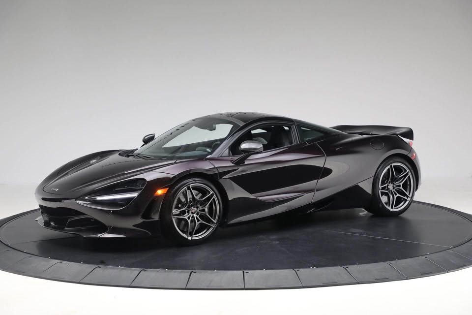 2018 McLaren 720S in Quartz - exterior photo 1