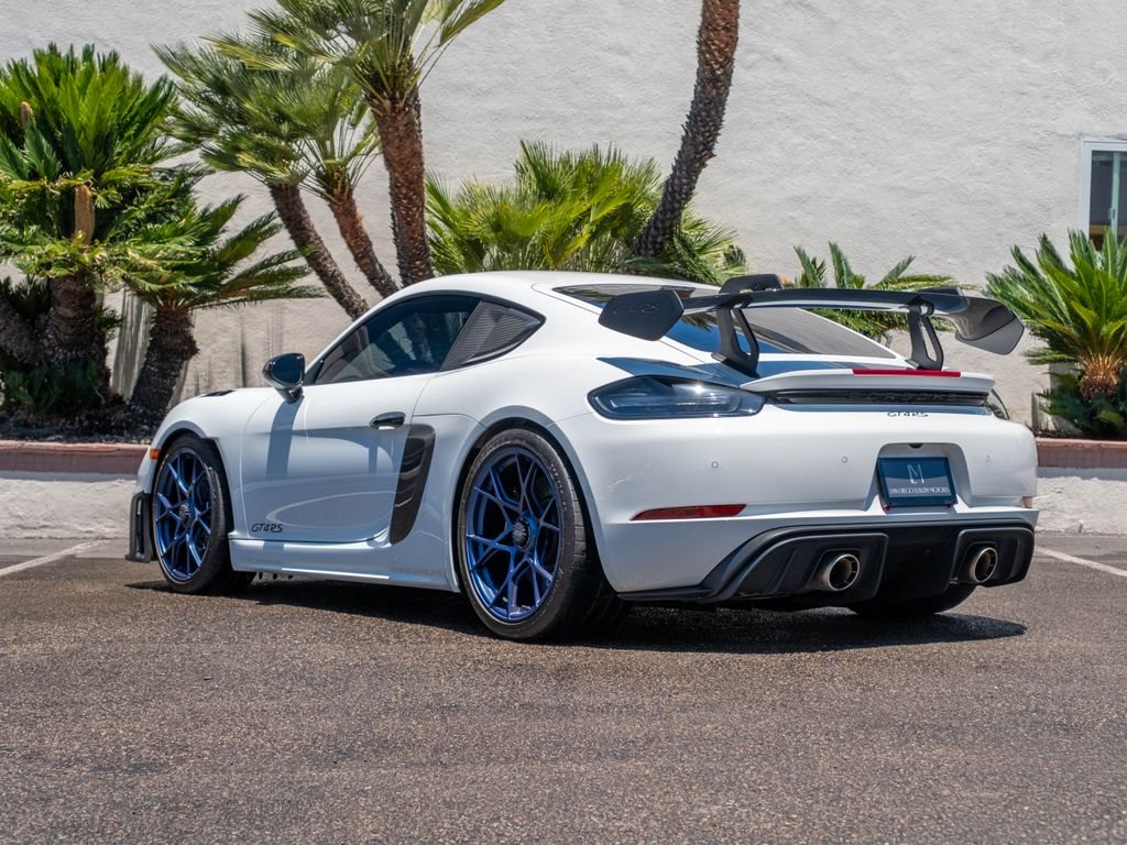 2025 Porsche 718 Cayman GT4 RS Weissach in White - exterior photo 1