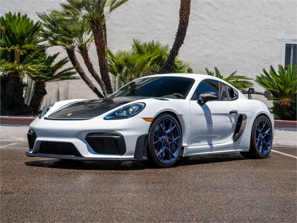 2025 Porsche 718 Cayman GT4 RS Weissach in White - exterior photo 9