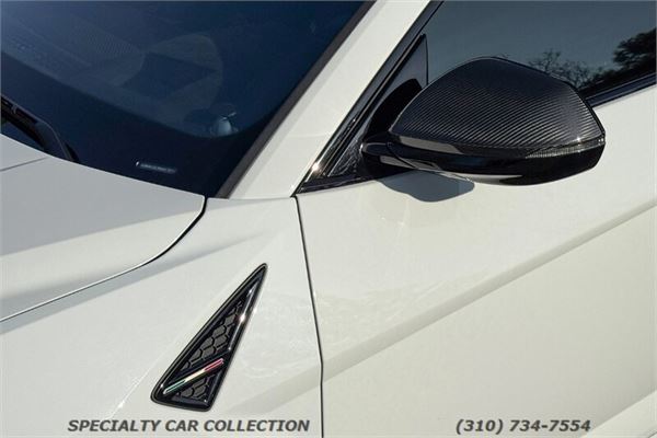 2022 Lamborghini Urus in Bianco Monocerus - exterior photo 11
