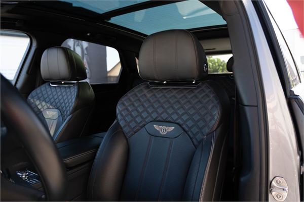 2021 Bentley Bentayga Speed in Hallmark - interior photo 24