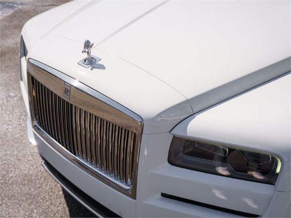 2022 Rolls-Royce Cullinan in Arctic White - exterior photo 14