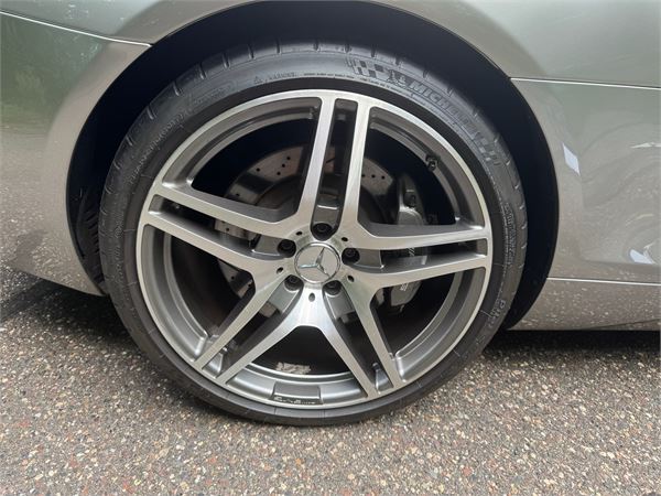 2012 Mercedes-Benz SLS AMG in Iridium Silver Metallic - exterior photo 13