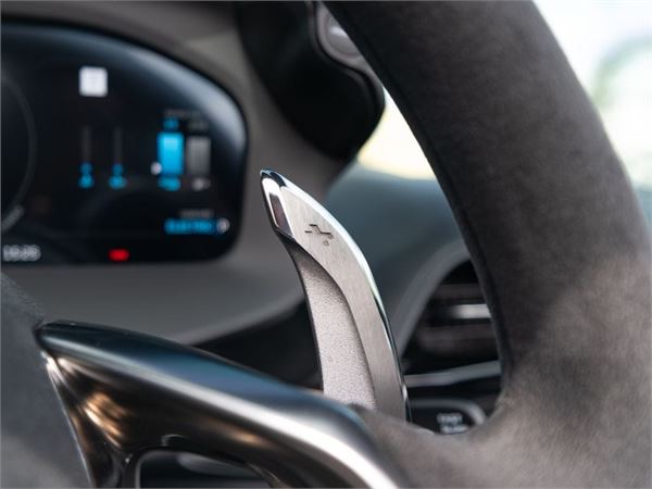 2025 McLaren Artura in Silica White - interior photo 21