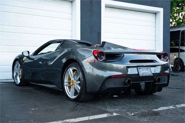 2016 Ferrari 488 Spider in Grigio Silverstone - exterior photo 6