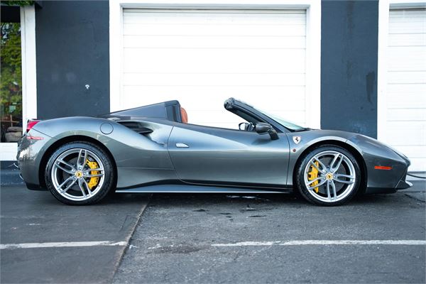 2016 Ferrari 488 Spider in Grigio Silverstone - exterior photo 7
