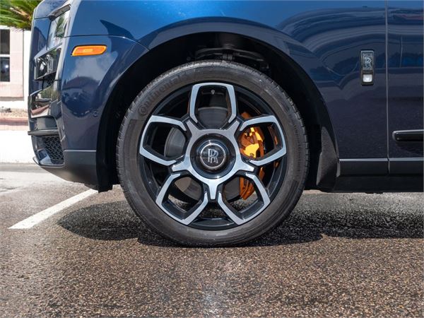 2023 Rolls-Royce Cullinan Black Badge in Midnight Sapphire - exterior photo 6