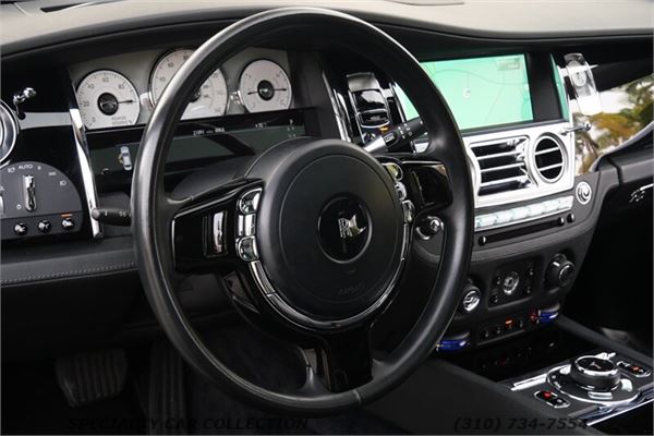 2015 Rolls-Royce Ghost in Diamond Black - interior photo 13