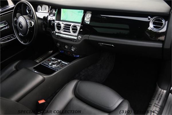 2015 Rolls-Royce Ghost in Diamond Black - interior photo 18