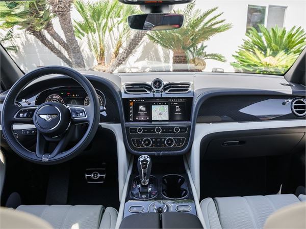 2025 Bentley Bentayga EWB in Glacier White - interior photo 16