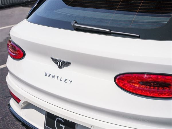 2025 Bentley Bentayga EWB in Glacier White - exterior photo 7