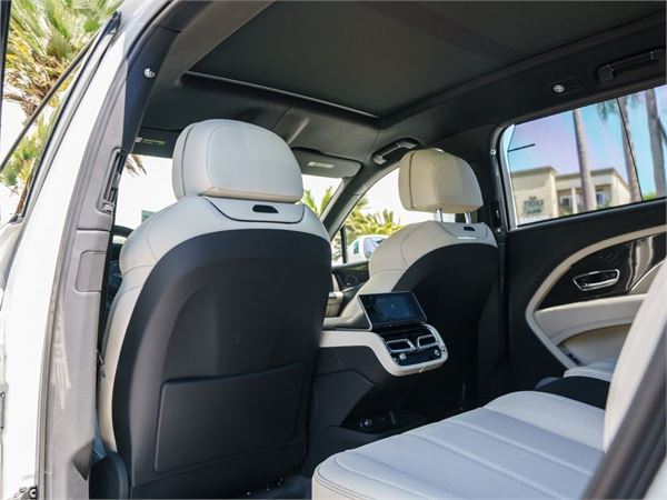 2025 Bentley Bentayga EWB in Glacier White - interior photo 22