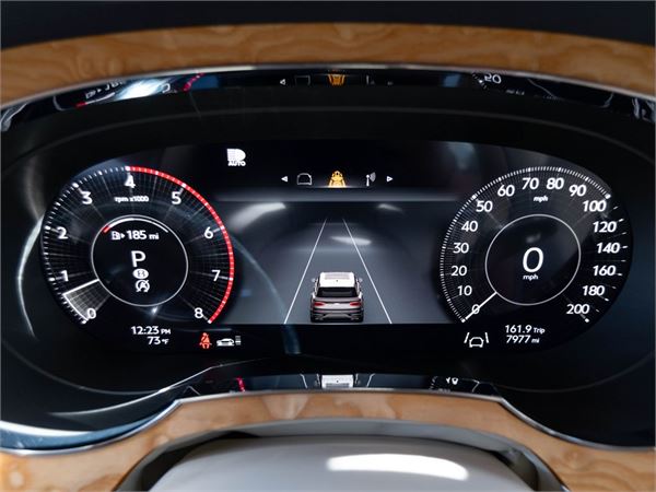 2024 Bentley Bentayga in Dark Sapphire Metallic - interior photo 19