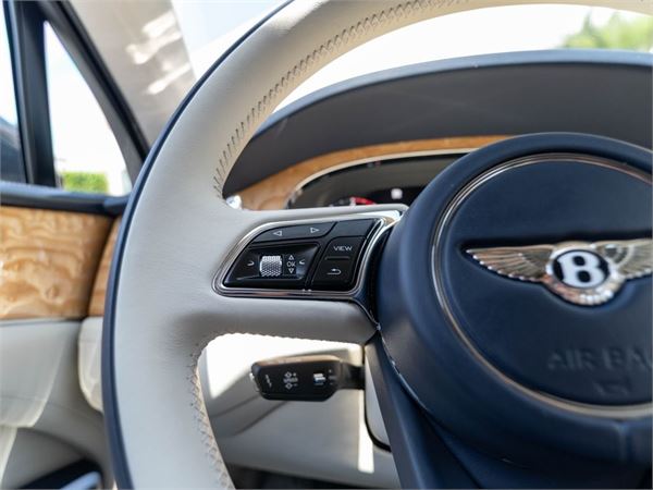 2024 Bentley Bentayga in Dark Sapphire Metallic - interior photo 20