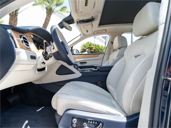 2024 Bentley Bentayga in Dark Sapphire Metallic - interior photo 24