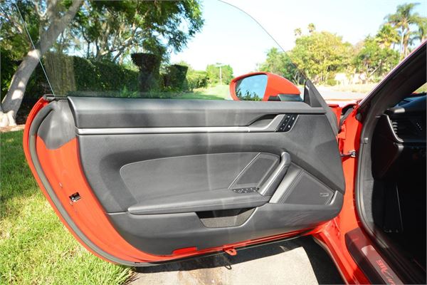 2022 Porsche 911 Carrera Cabriolet in Guards Red - interior photo 16